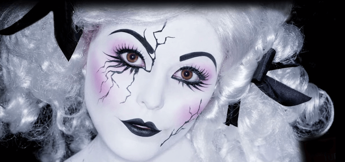Dead Doll Face Paint Make-Up Tutorial